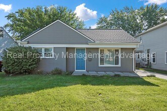 Building Photo - Fully Updated Two Bedroom with Contemporary Style and Comfort Throughout!