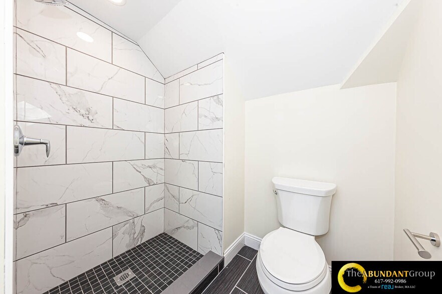 Building Photo - 48 Caldwell Rd