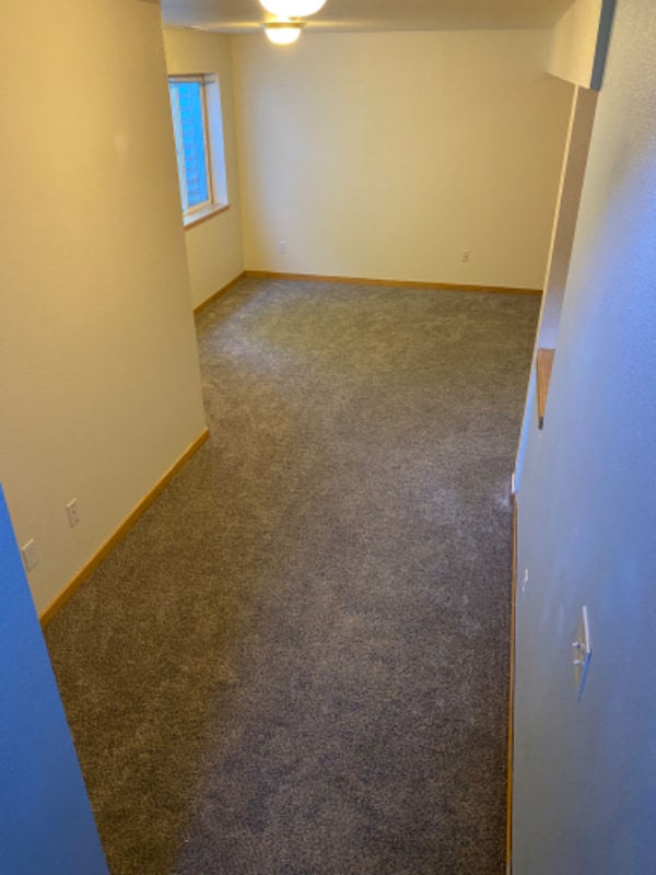 Building Photo - 4644 Brenton Dr