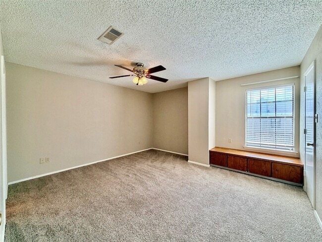 Building Photo - 1247 Dallas Dr