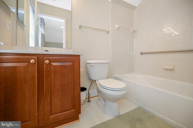 Building Photo - 13784 Charismatic Way