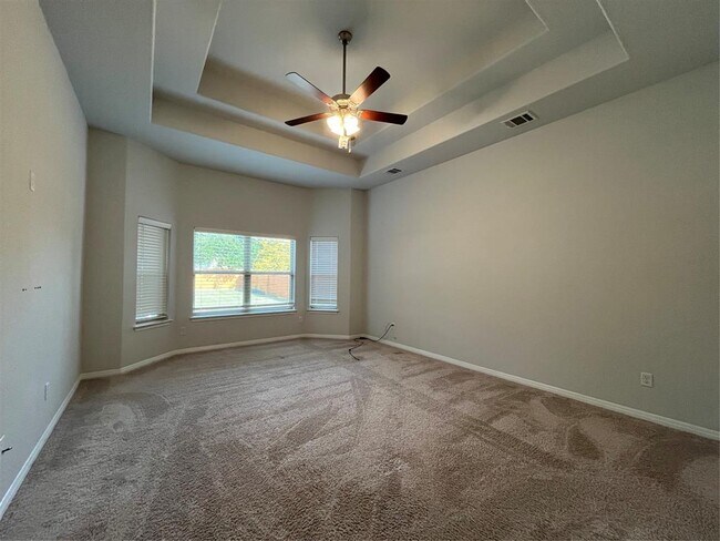 Building Photo - 121 Red Granite Rd