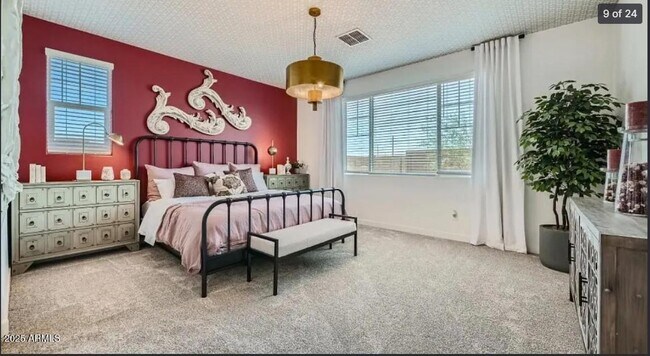 Building Photo - 23158 E Saddle Way