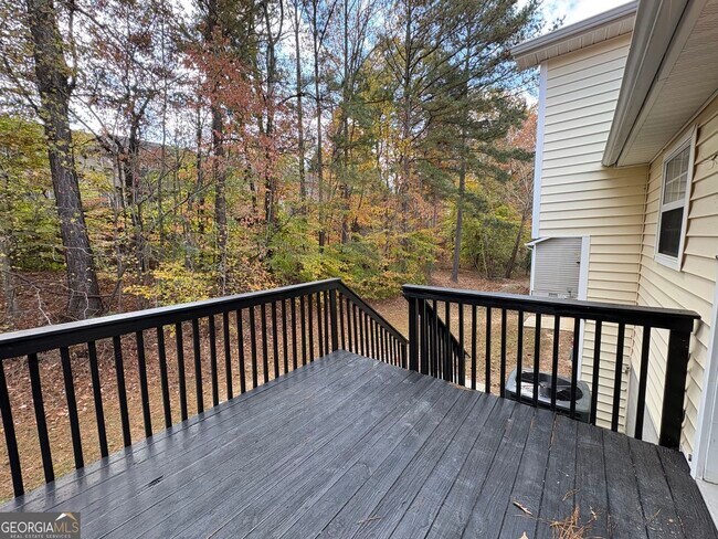 Building Photo - 1718 Graywood Dr SE