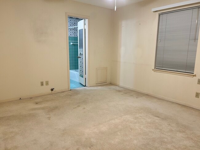 Building Photo - 7214 Sharpview Dr