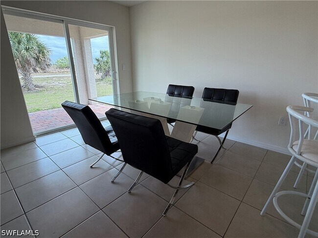 Building Photo - 513 Ella Jean Pl