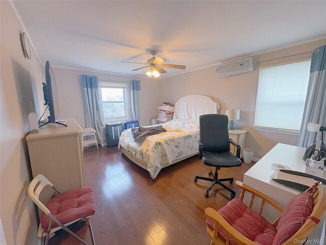 Building Photo - 58-36 Bell Blvd