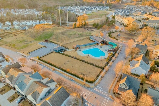 Building Photo - 1959 Hidden Hts