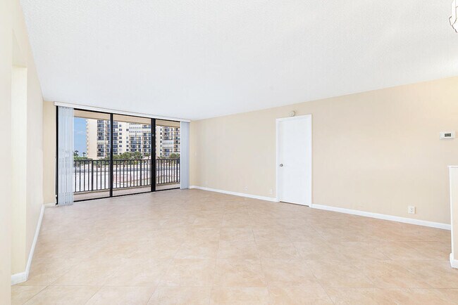 Building Photo - 400 Ocean Trail Way