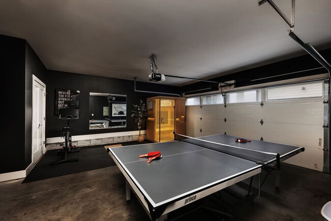 Building Photo - 1114A Wade Ave