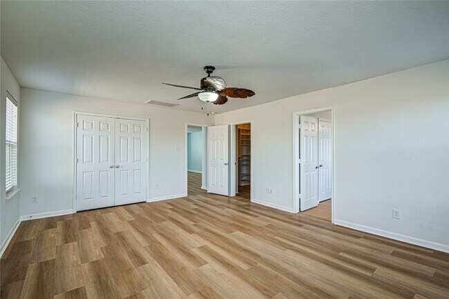 Building Photo - 4814 Mint Trails