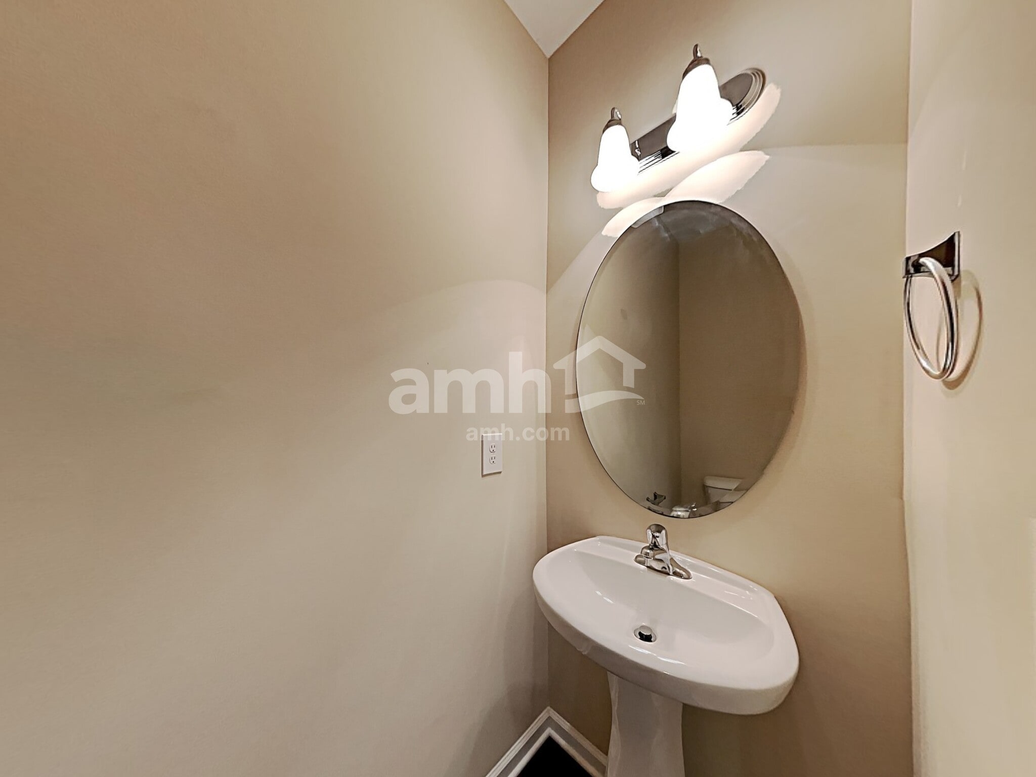 Building Photo - 405 Birch Run Dr