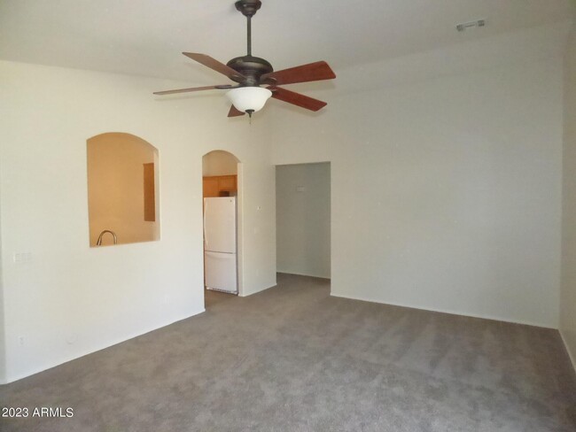 Building Photo - 17247 W Elaine Dr