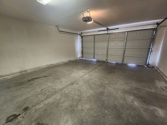 Building Photo - COMING SOON! Indian Cove 3Bedroom/2 Bathroom