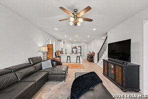 Building Photo - 14422 Hondo Knot