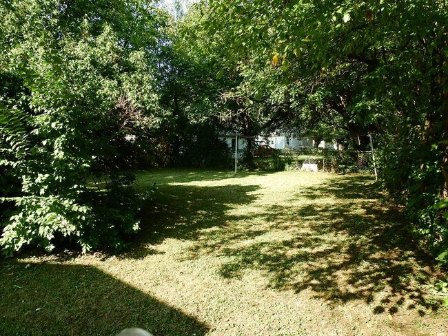 Building Photo - 1525 Arcade Avenue - 2