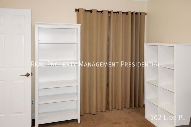 Building Photo - 102 Lide Pl