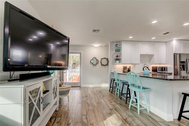 Building Photo - 1907 2nd St N