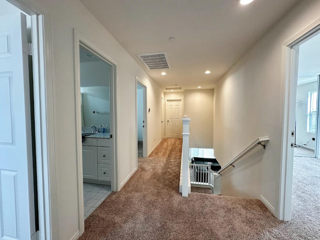 Building Photo - 20215 Patchfield Dr