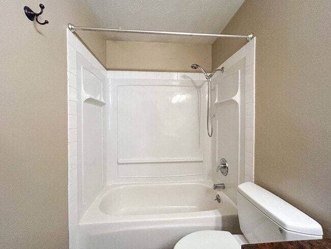 Building Photo - 4998 Arrowood Ct SE