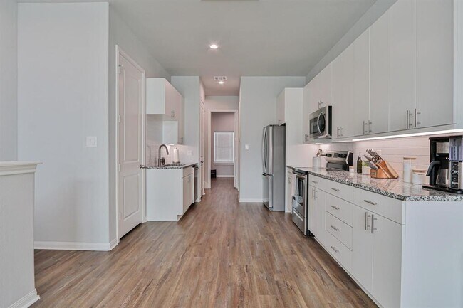 Building Photo - 4904 Paradigm Ln