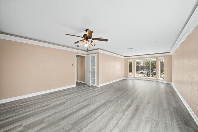 Building Photo - 206 Houghton Rd