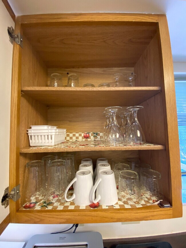 Building Photo - 1375 Rydalmount Rd