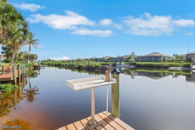 Building Photo - 6085 Lakefront Dr