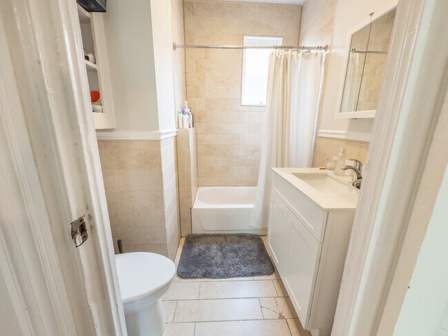 Building Photo - 35 Essex St