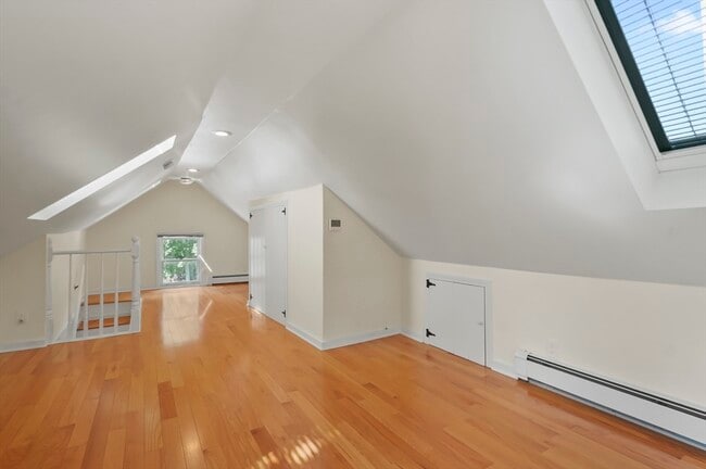 Building Photo - 12 Moulton St