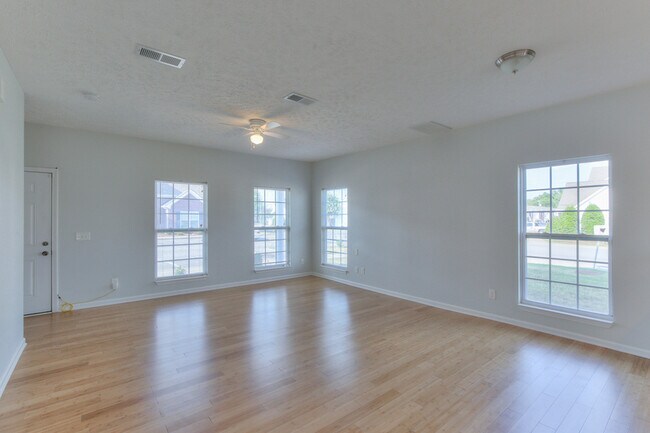 Building Photo - 3052 RG Buchanan Dr