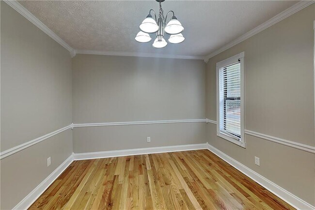 Building Photo - 1105 Tom Ln