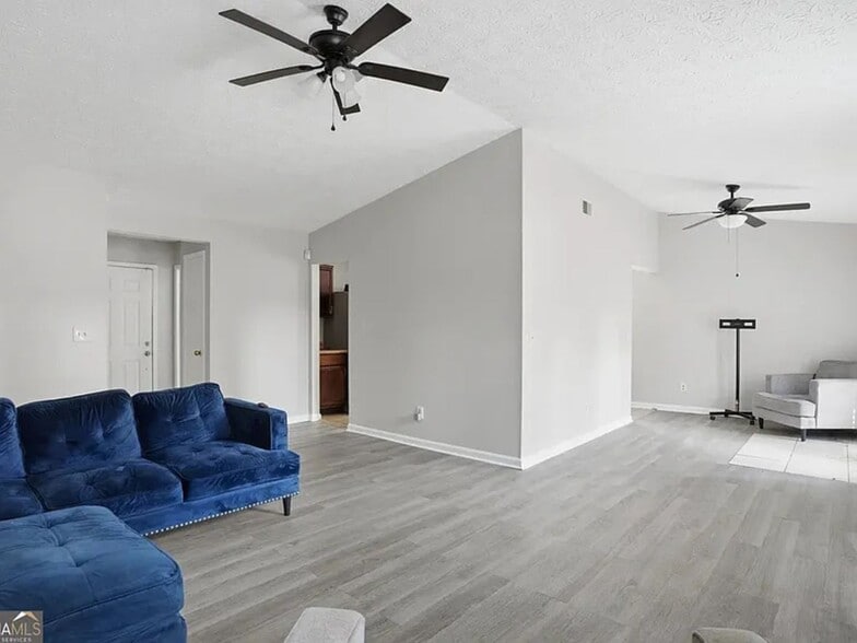 Building Photo - 5420 Forest Downs Cir
