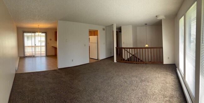 Building Photo - 1347