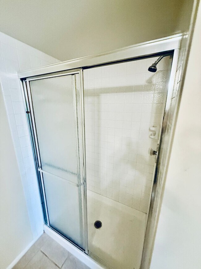 Building Photo - 2BR/2BA CONDO IN PALM BAY