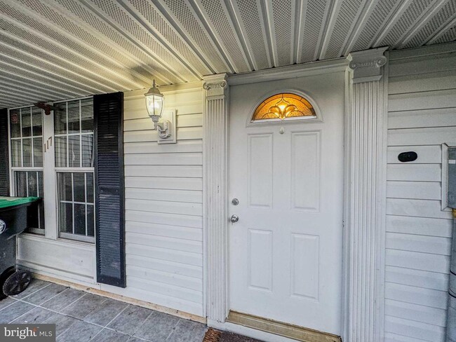 Building Photo - 117 Villa Knoll Ct