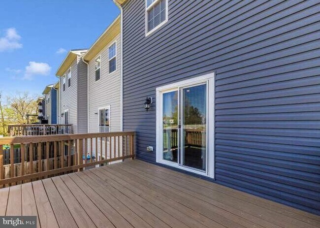 Building Photo - 247 Drexel Ct