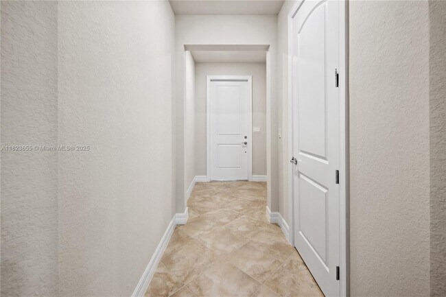 Building Photo - 4488 Appleton Cir E
