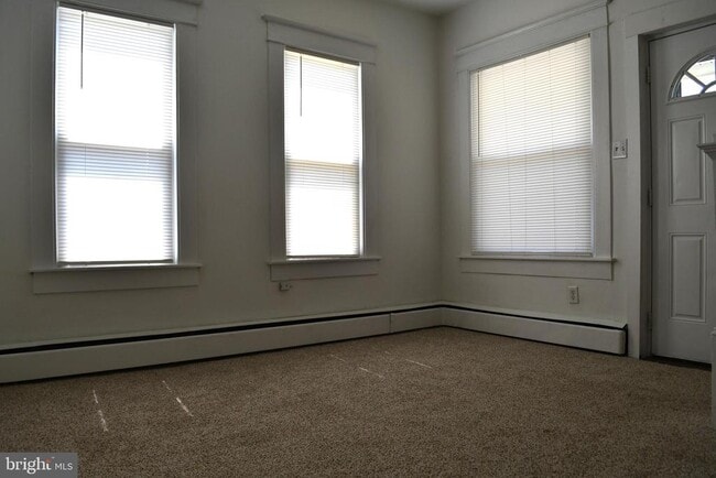 Building Photo - 4 E Milby St