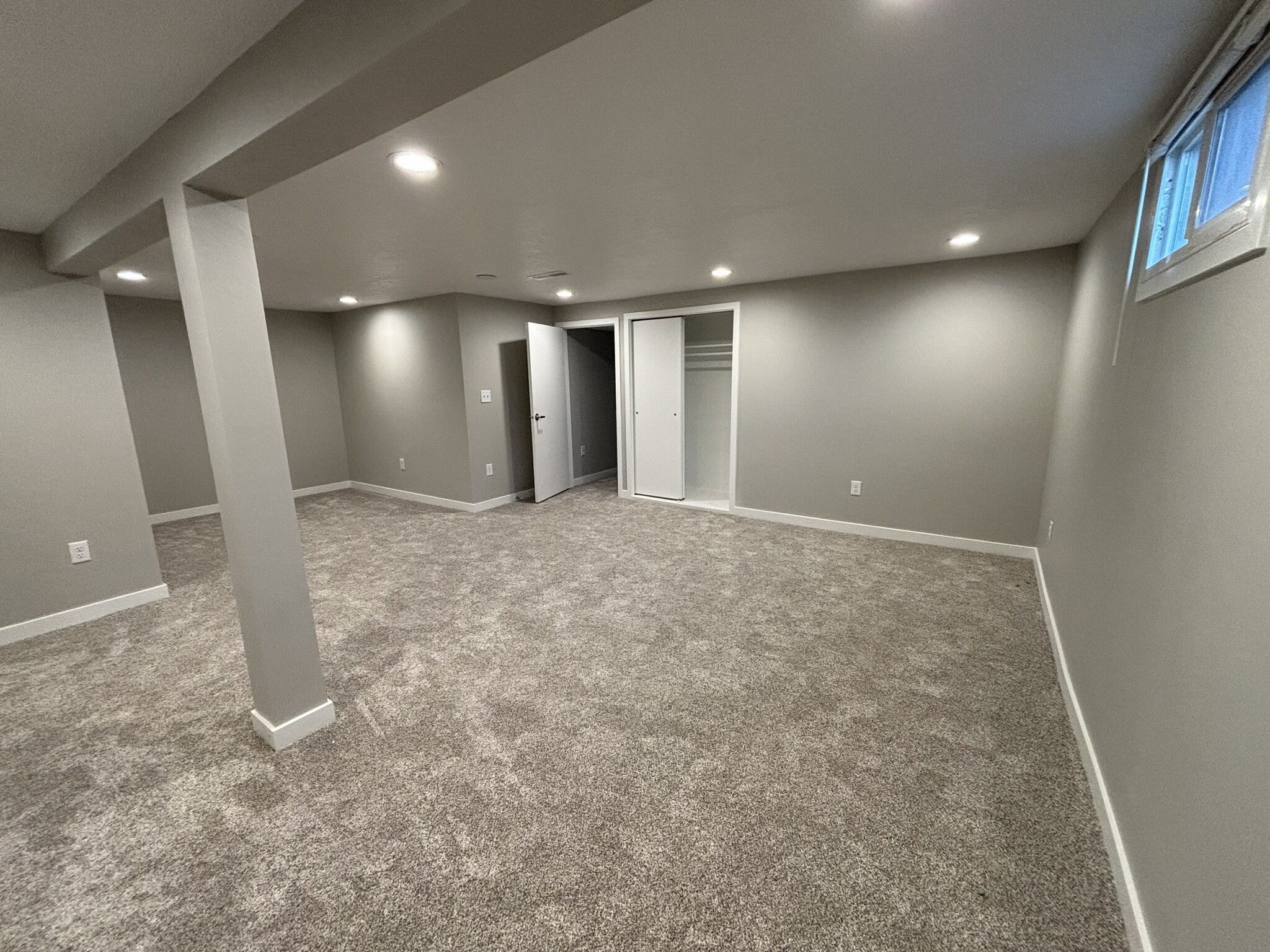 Building Photo - 69 Toponce Dr