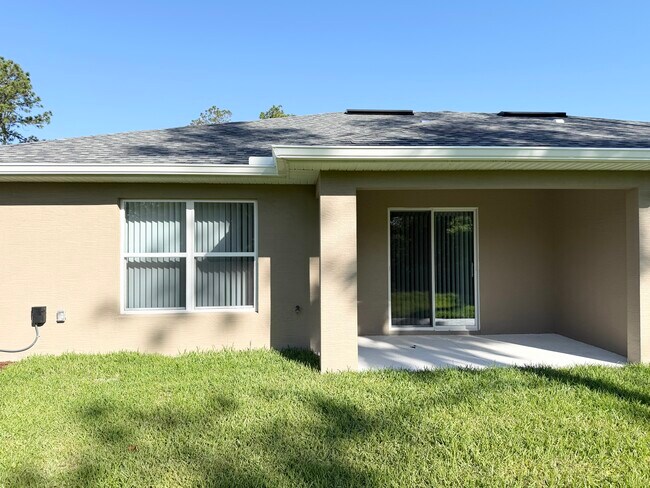 Building Photo - 2 Whee Pl