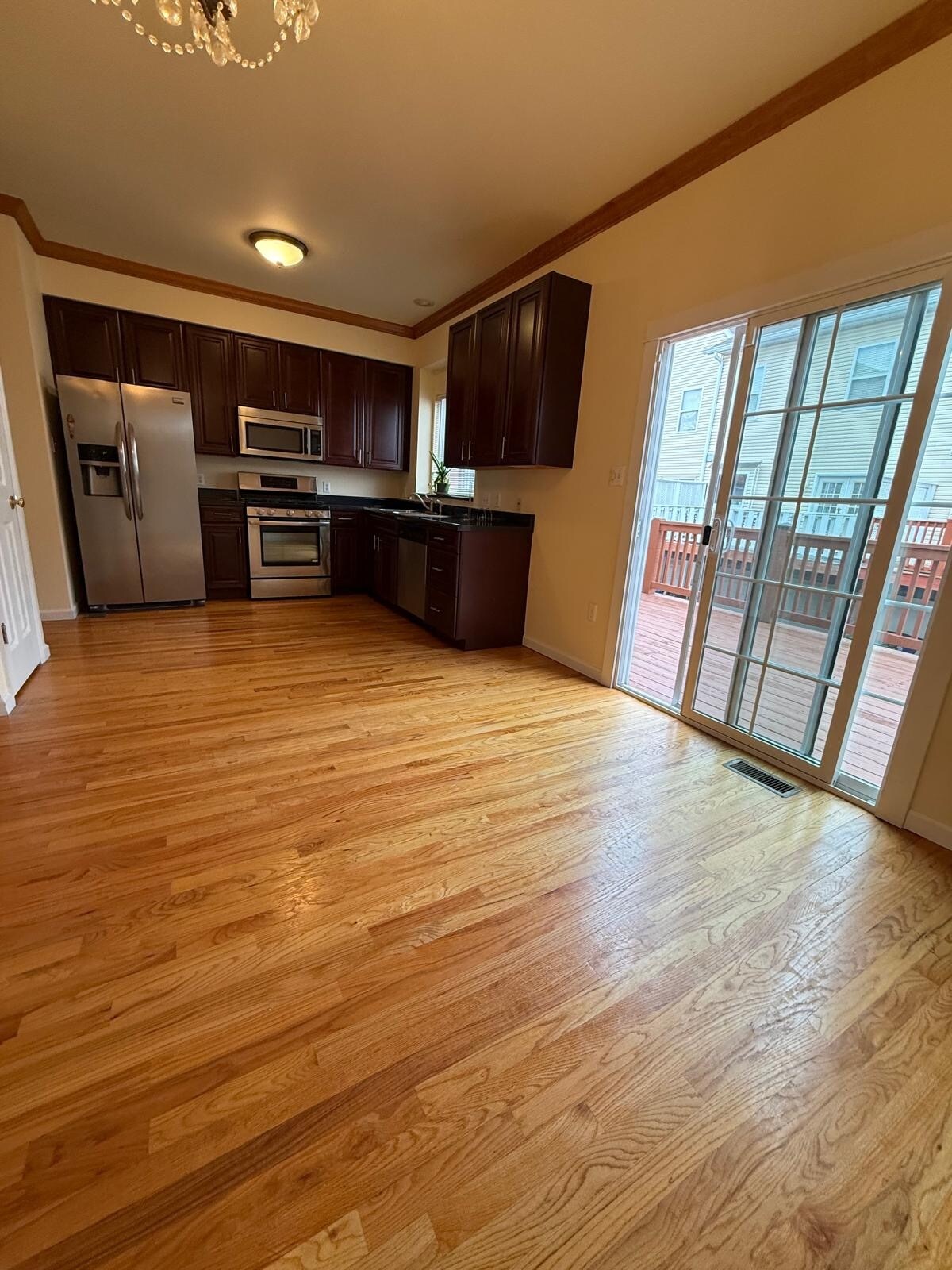 Building Photo - 5785 Kingsbury Pl