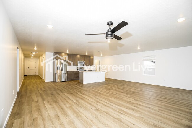 Building Photo - 15146 Nimbus Way