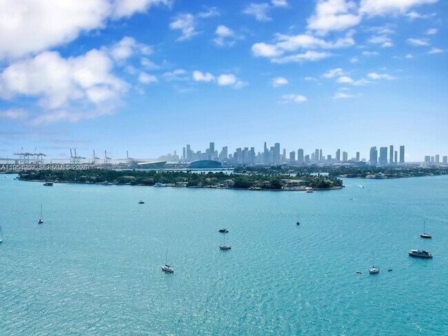 Building Photo - 1000 West Ave