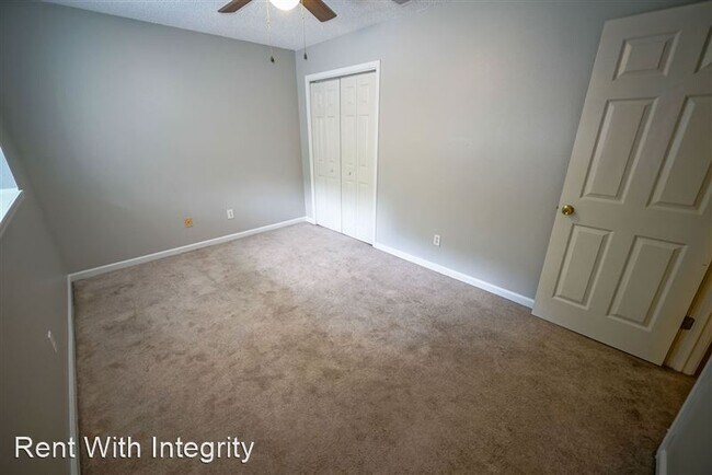 Building Photo - 2310 Tina Dr