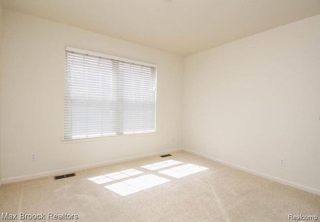 Building Photo - 1404 Raliegh Pl