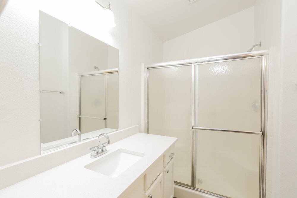 Building Photo - 16183 W Buchanan St