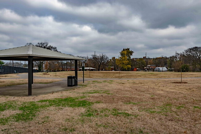 Building Photo - 4 Bed Edgehill Home. Lawn Care & Cleaning ...