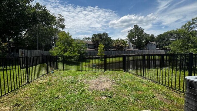 Building Photo - 8068 Echo Springs Rd