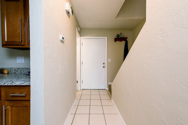 Building Photo - 246 Timberline Trl